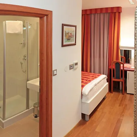 Monika Τρογκίρ