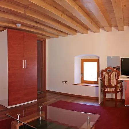 Monika Ξενοδοχείο