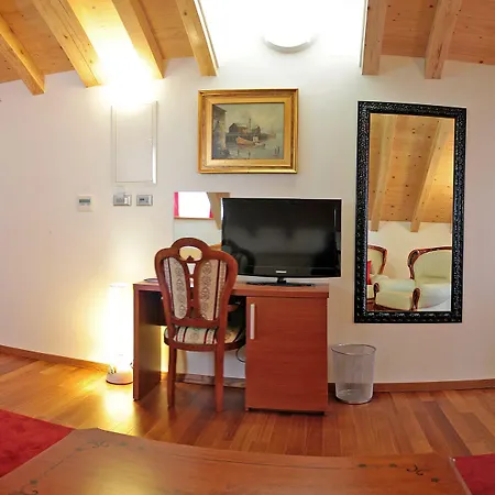 Monika 4* טרוגיר