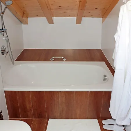 Monika Τρογκίρ