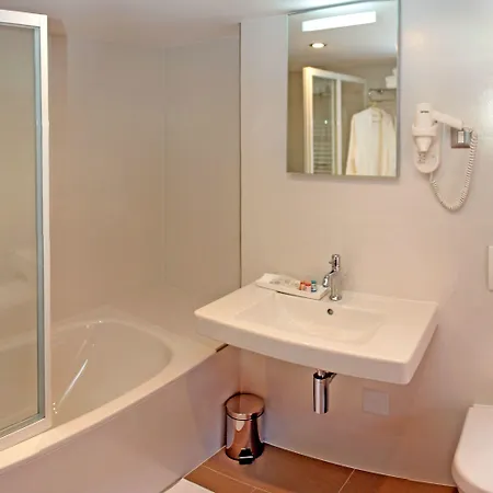 Monika Ξενοδοχείο 4*