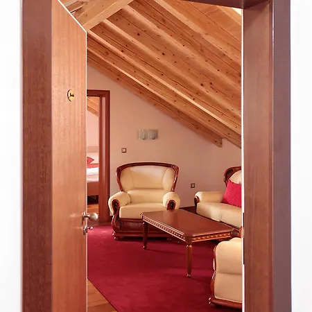 Monika Hotel 4*