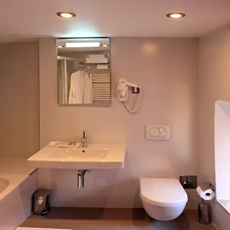 Hotel Monika 4*