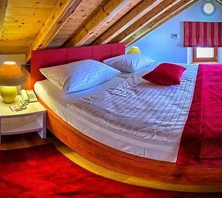 Hotel Monika