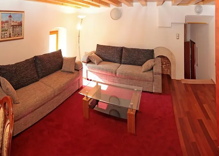 Monika Ξενοδοχείο