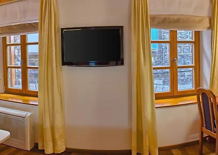 Ξενοδοχείο Monika Τρογκίρ