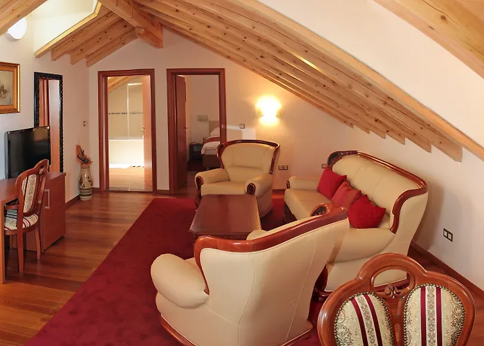 Ξενοδοχείο Monika