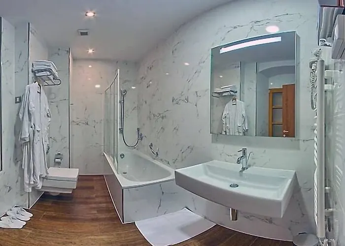 Ξενοδοχείο Monika