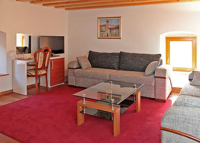 Ξενοδοχείο Monika